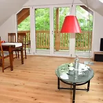 Domizil Eutschuetzgruen Apartman *
