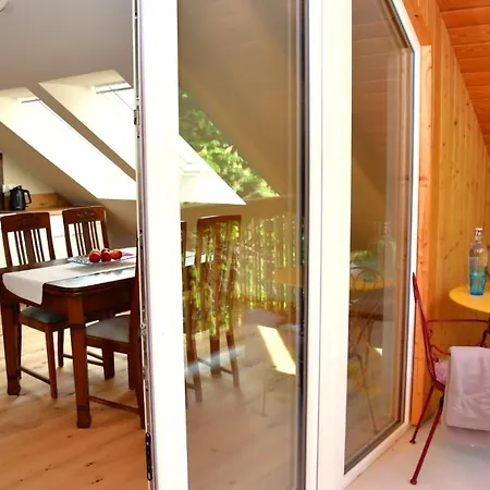 Domizil Eutschuetzgruen Apartment
