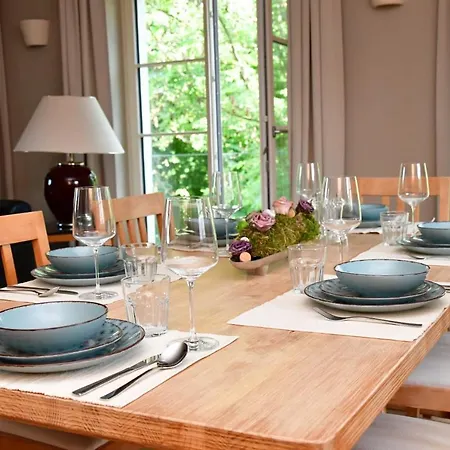 Domizil Eutschuetzgruen Apartman *