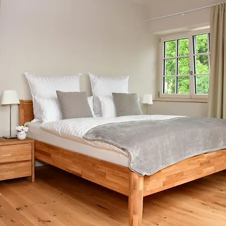 Domizil Eutschuetzgruen * Bannewitz